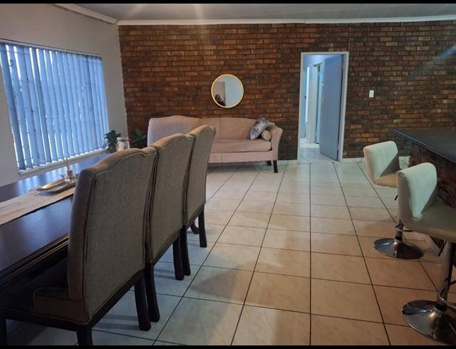 3 BEDROOM PROPERTY TO RENT IN WALDRIFT